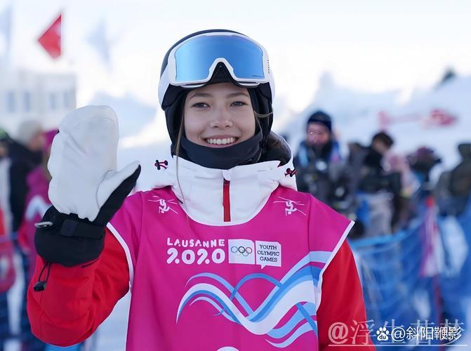 谷爱凌夺得自由式滑雪U型场地世界杯冠军 谷爱凌夺得自由式滑雪U型场地世界杯冠军